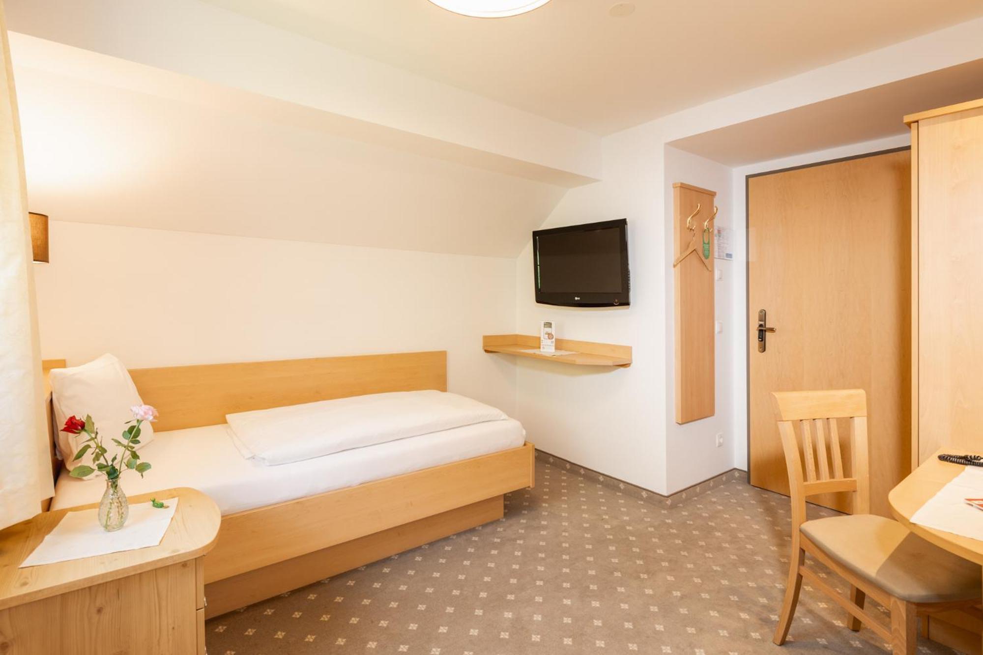 Landhotel Stofflerwirt Sankt Michael im Lungau Dış mekan fotoğraf