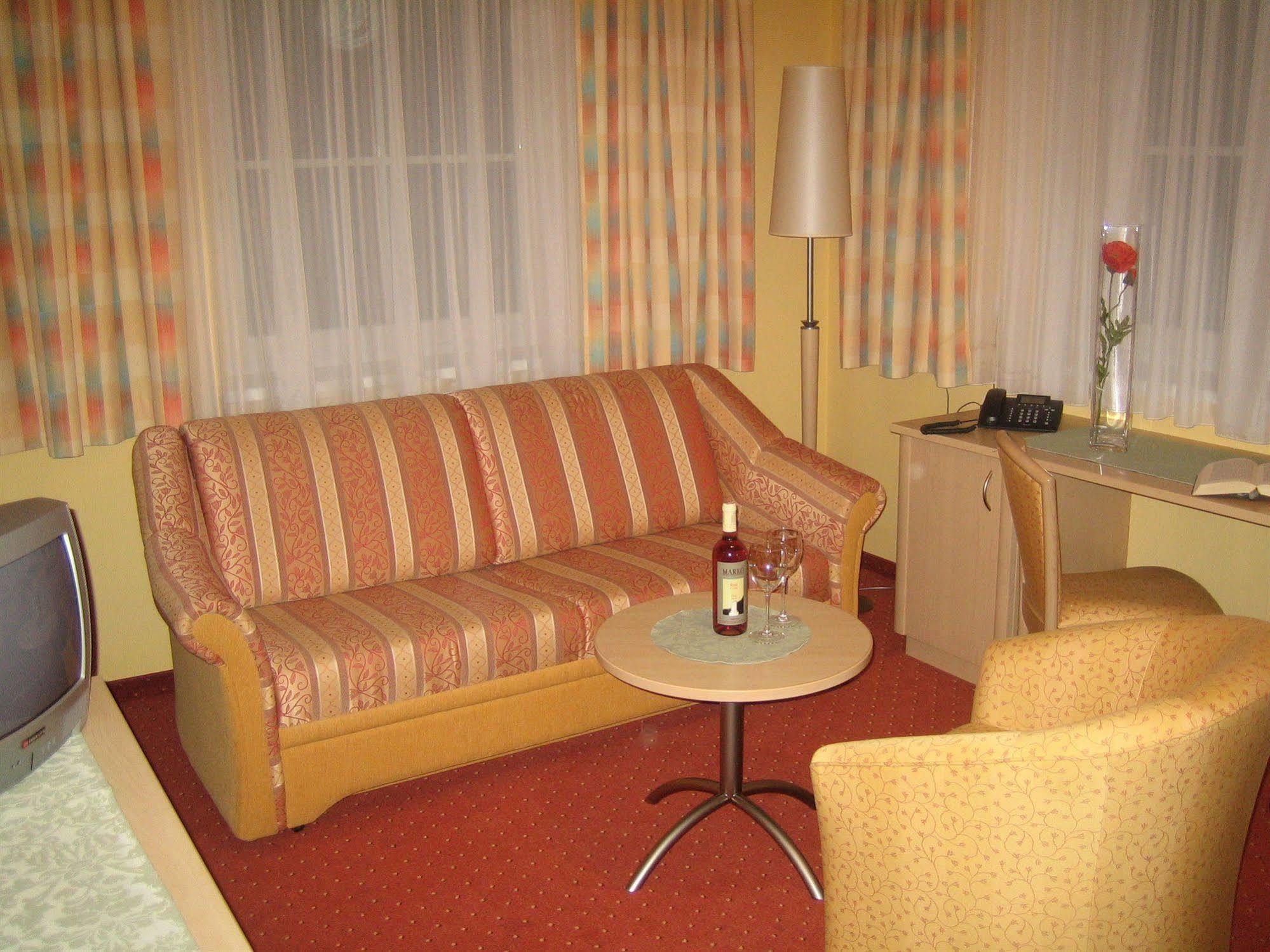Landhotel Stofflerwirt Sankt Michael im Lungau Dış mekan fotoğraf