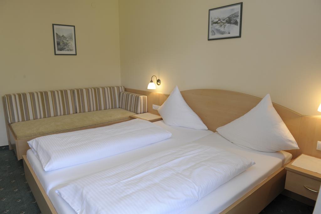 Landhotel Stofflerwirt Sankt Michael im Lungau Oda fotoğraf